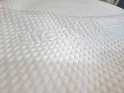 TENCEL 1PC WATERPROOF PILLOW PROTECTOR Lifestyle by Canadian Accessories
