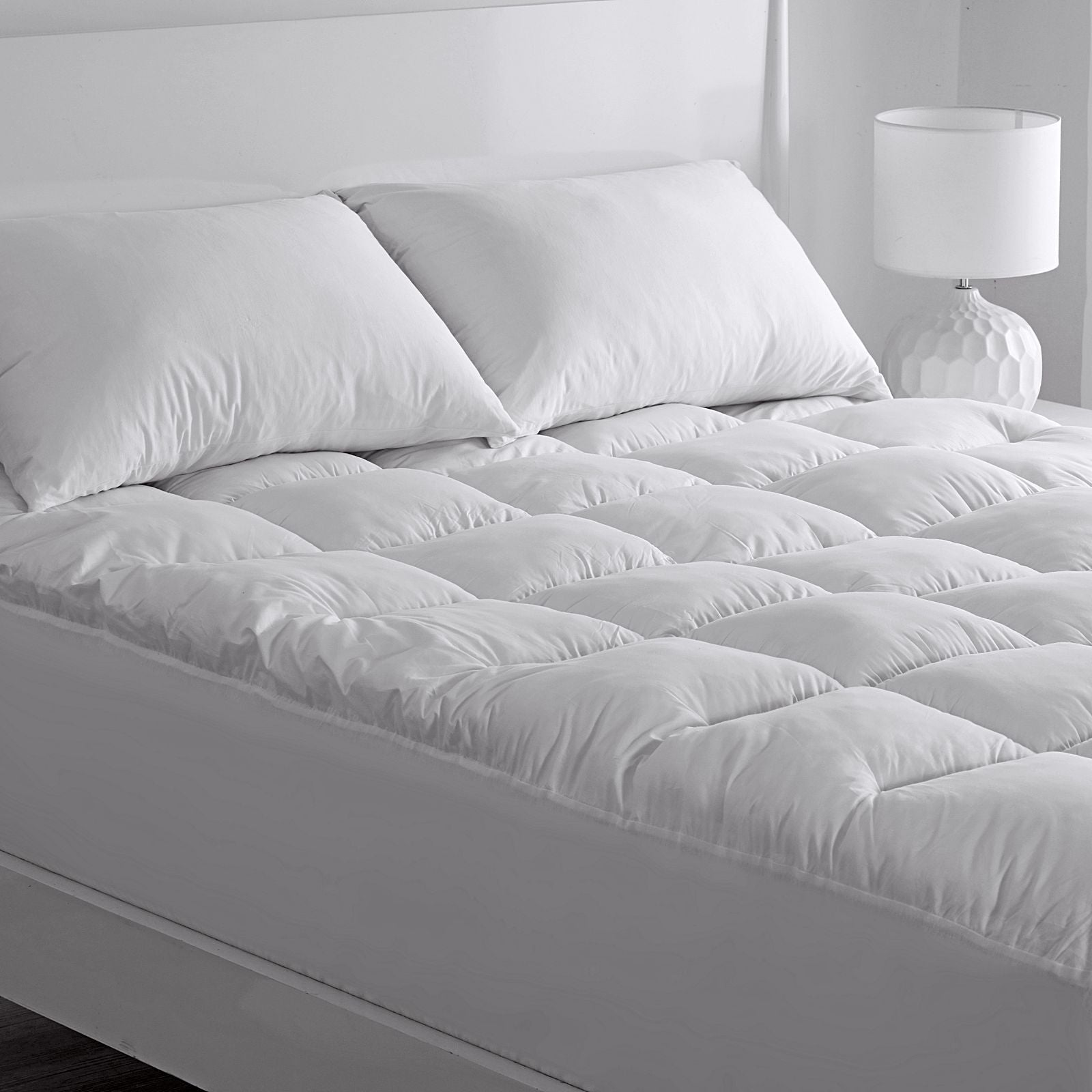 Lifestyle by Canadian Mattress Topper Lifestyle by Canadian