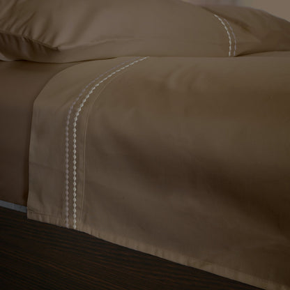 Lifestyle High Sateen Clearance Sale 4PC.Bedsheet Lifestyle by Canadian