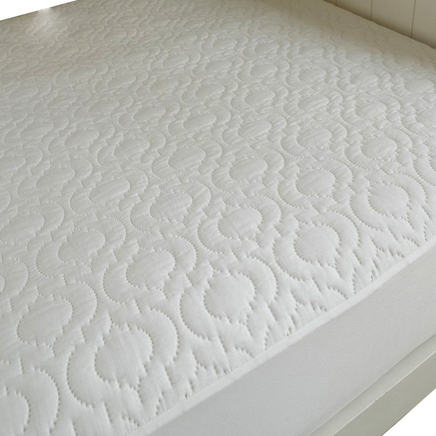 Waterproof Mattress Protector Lifestyle by Canadian